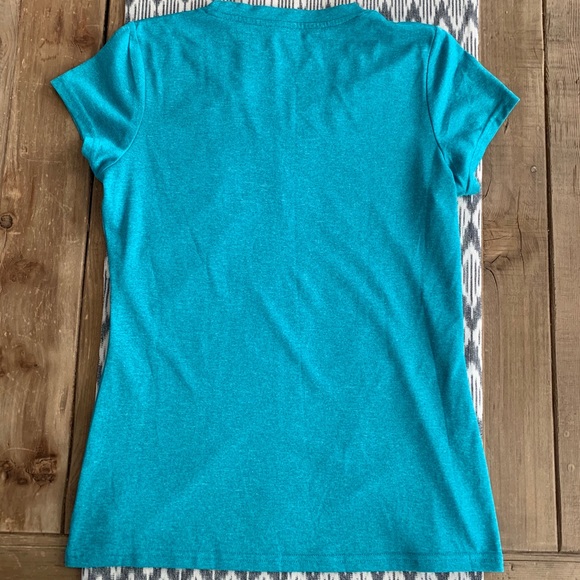 C9 by Champion: Women’s Duo Dry Teal Workout Shirt - Picture 4 of 7